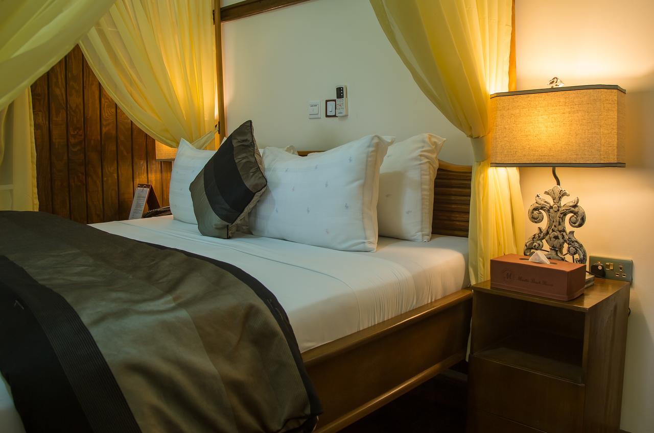 Maaha Beach Resort Anochi Extérieur photo